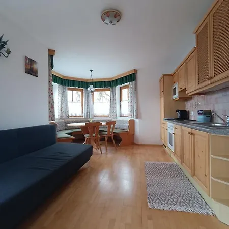 Prandhof Apartment *